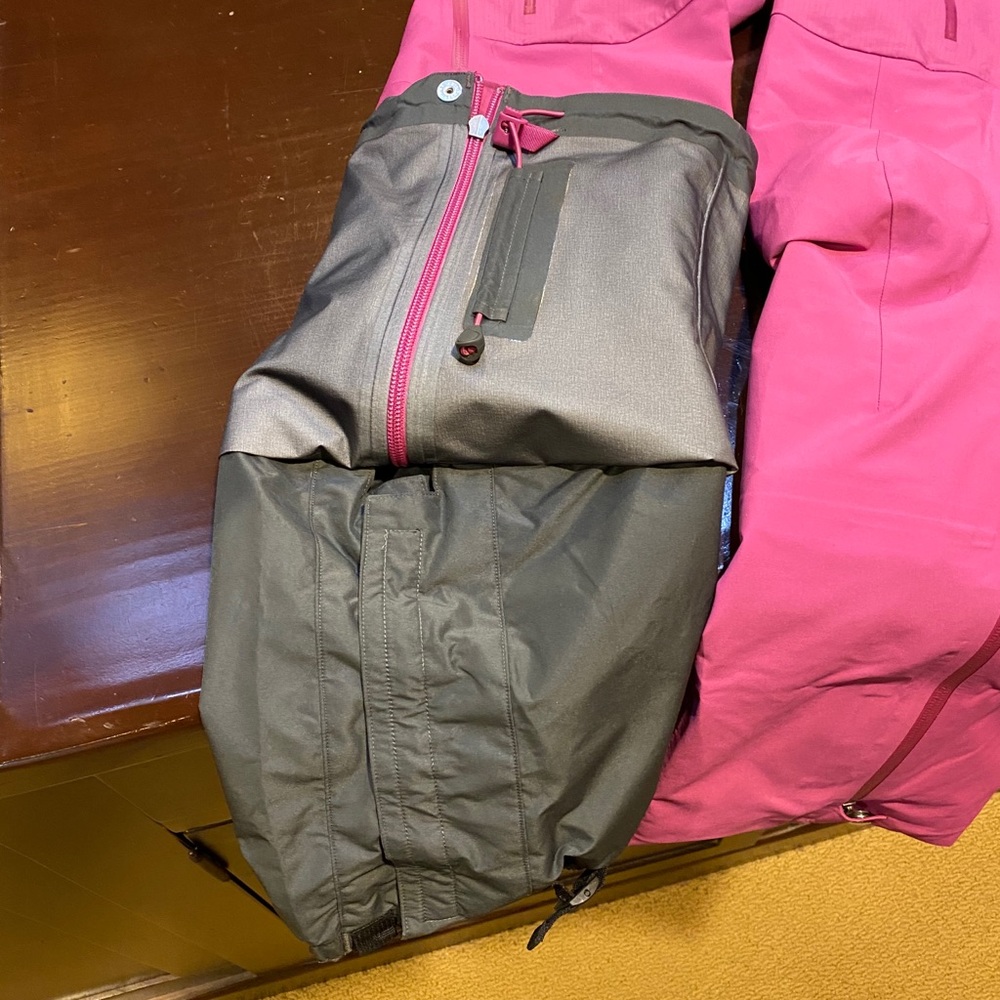 Patagonia Women’s Powslayer Bib Overalls 2012